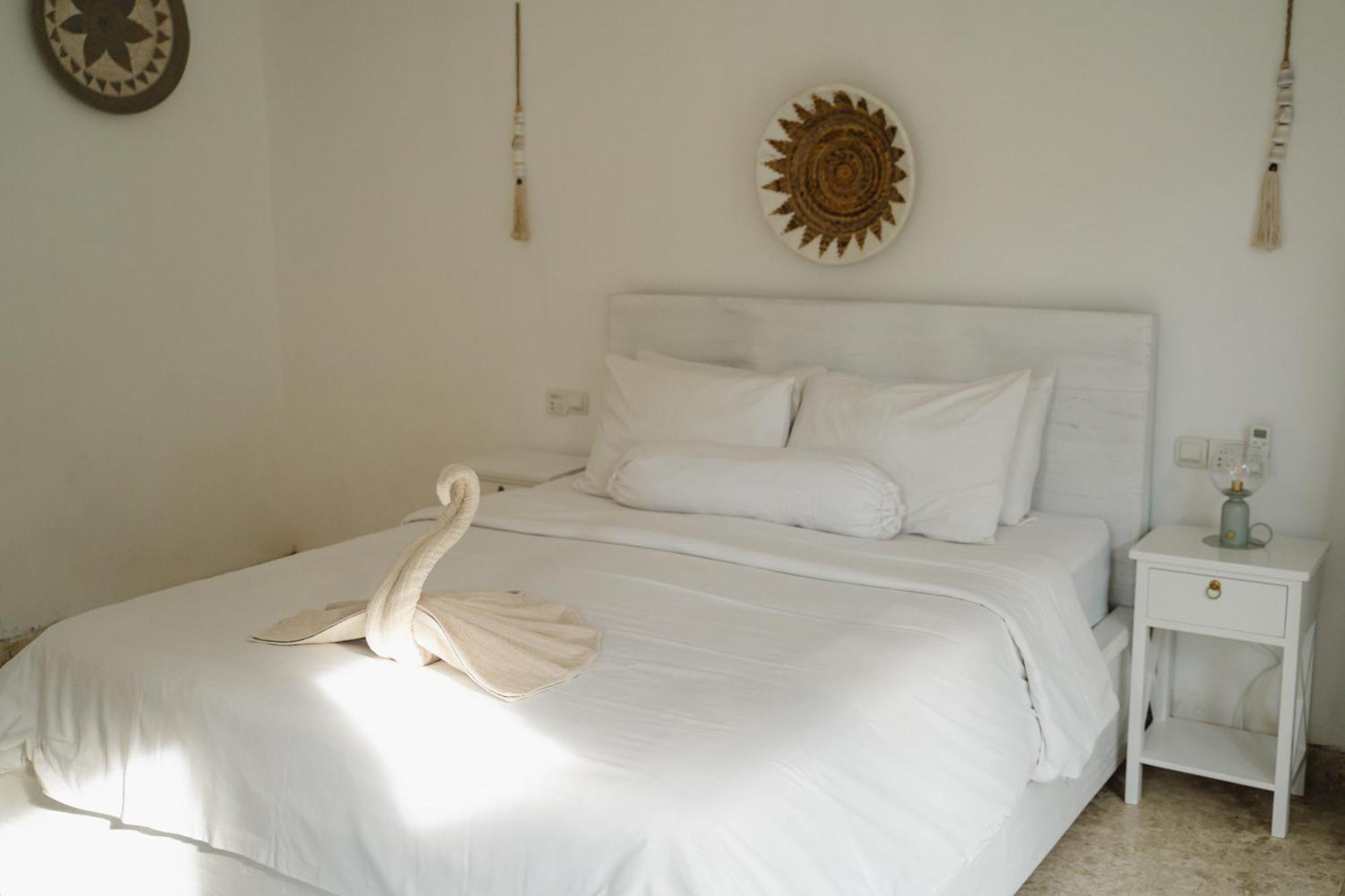 Isaiya Boutique Hotel Canggu  Bagian luar foto