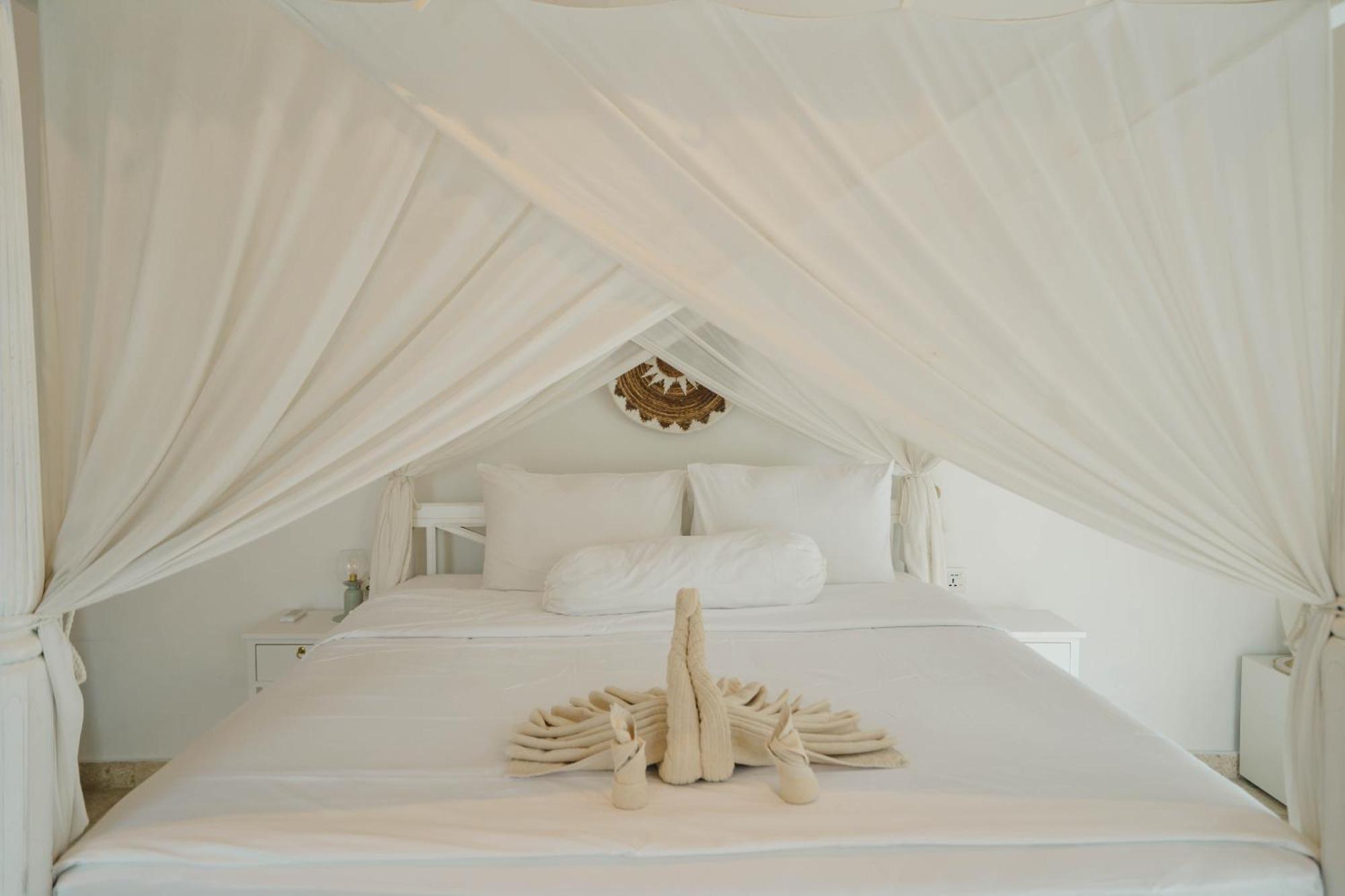 Isaiya Boutique Hotel Canggu  Bagian luar foto