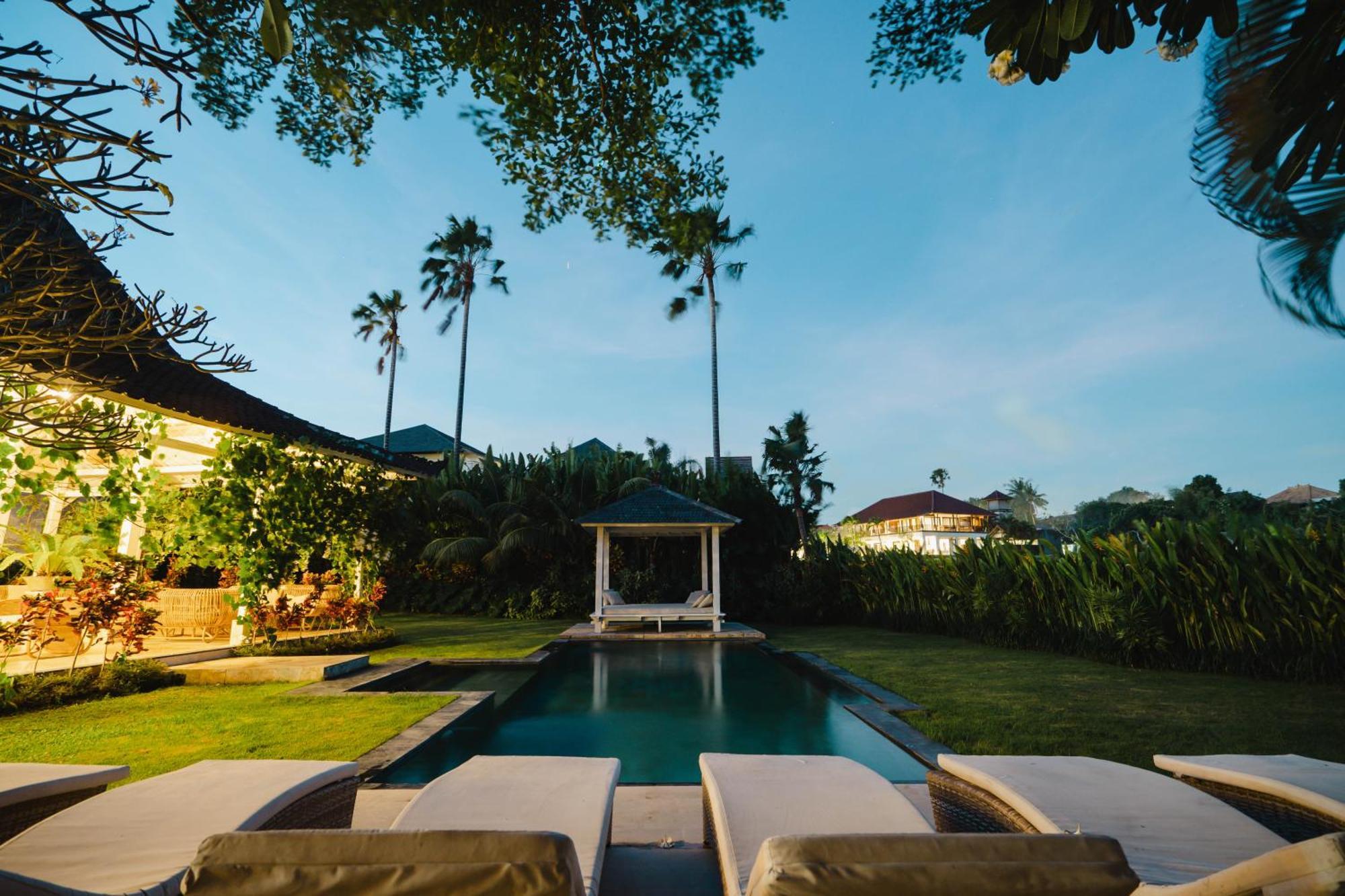 Isaiya Boutique Hotel Canggu  Bagian luar foto