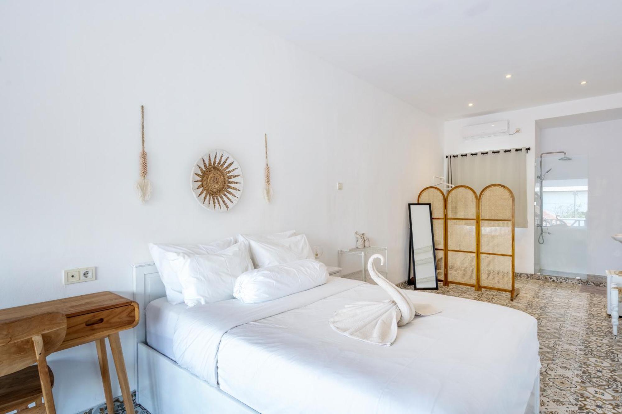 Isaiya Boutique Hotel Canggu  Bagian luar foto